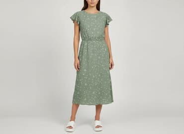 Сукня жіноча, розмір M на lalafo.pl Сукня жіноча, розмір M