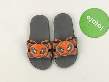 kapcie klapki dla dzieci: Klapki 27, Używany — 2