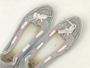 Women: Other women's footwear — 1