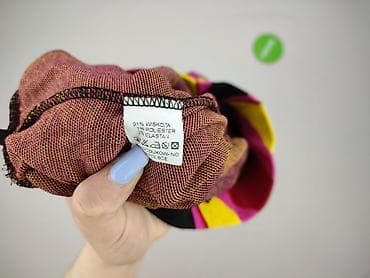 rajstopy den: Damskie spodnie culottes z efektownym, falistym wzorem w kolorach — 4