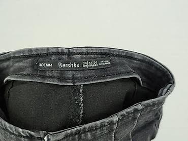 spodenkach: Bershka, Szorty damskie, rozmiar 2XS — 4