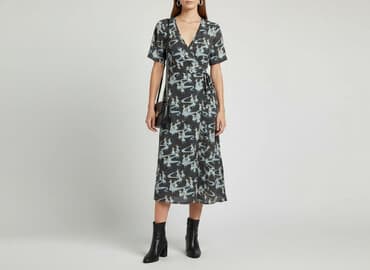 sukienki midi z marszczeniem: Sukienka damska, rozmiar M — 1