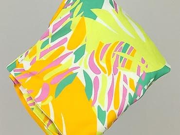 pull and bear garnitury: Women's blouse, size S — 6