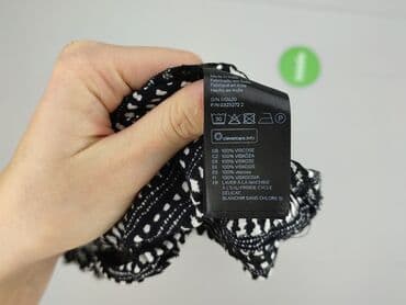 prasowanie plisowanej spodnicy: Spódnica damska, S — 4