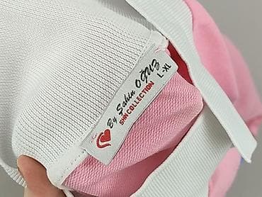 Sweatshirts and fleeces: Women`s sweatshirt, size L — 5