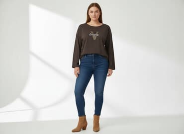 bluza z diamencikami: Bluza damska
, rozmiar 3XL — 1