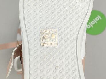 ccc kozaki czarne: Sneakersy damskie, 38 — 5