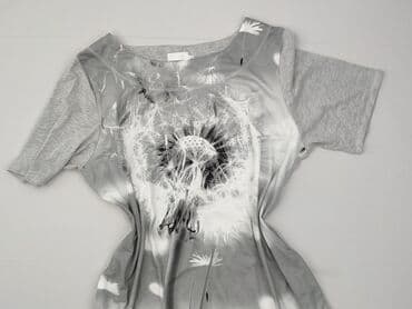 bluzki basic z dekoltem v: Women`s T-shirt, XL at lalafo.pl — 1 bluzki basic z dekoltem v: Women`s T-shirt, XL — 1