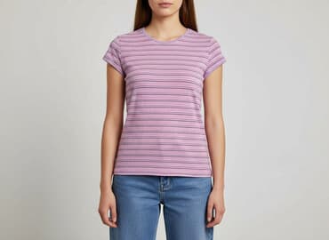 obcisłe koszulki: T-shirt damski, rozmiar S — 1