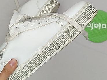 sweter bolerko: Trampki 34, Używany — 6