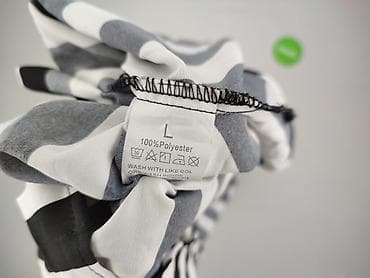 stradivarius on: Сукня жіноча, розмір L — 4