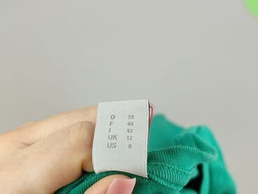 44 t shirts: Women`s T-shirt, size M — 4