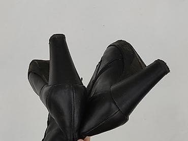 crocs 39: Ботильйони та черевики жіночі, розмір 40 на lalafo.pl — 7 crocs 39: Ботильйони та черевики жіночі, розмір 40 — 7