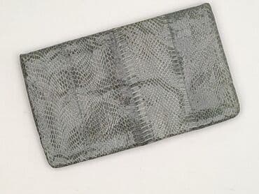 Hats and caps: Clutch bag, condition - Very good at lalafo.pl — 1 Hats and caps: Clutch bag, condition - Very good — 1