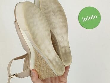 czarne sandały na koturnie born2be: Bershka, Sandały damskie, rozmiar 39 — 6