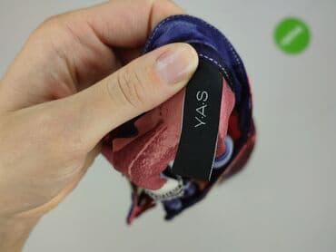 modne bluzki z bufiastymi rękawami: Bluzka damska, rozmiar XL — 4