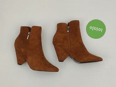 kozaki na grubej podeszwie ccc: Vices, Botki damskie, 39 — 3