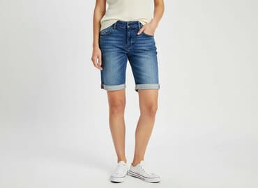 crosshatch buty: Cross, Shorts for women, size S — 1