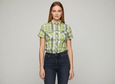 zielone bluzki koszulowe: Women`s shirt, size S — 1