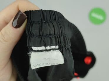 krótkie spodenki i czarne adidasy: Shorts for women, size L — 4