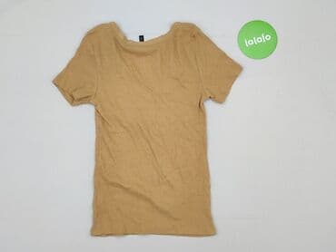 c and a sweter: Футболка жіноча, M на lalafo.pl — 3 c and a sweter: Футболка жіноча, M — 3