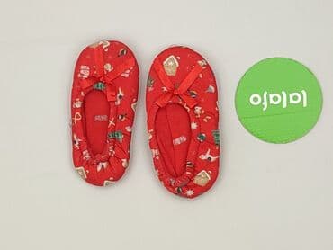 skarpety na kominku: Kapcie 25, Używany — 2