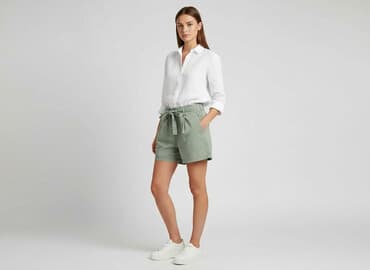 krótkie spodenki i nogi z cellulitem: Vero Moda, Szorty damskie, XS — 8