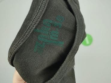bluzka dekolt w serce: T-shirt damski, rozmiar S — 4