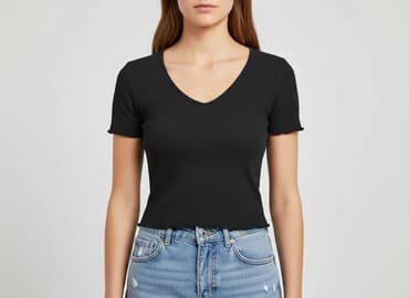 czarne prążkowane bluzki: PULL&BEAR, Top damski, rozmiar M — 1