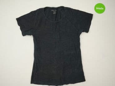 ubrania review: Review, Women`s T-shirt, size XS — 3