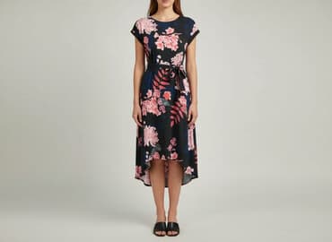 Women`s dress, size M