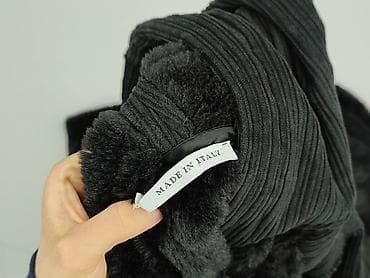 bluza z futrem na kapturze vinted: Bluza z kapturem damska, rozmiar One size — 4