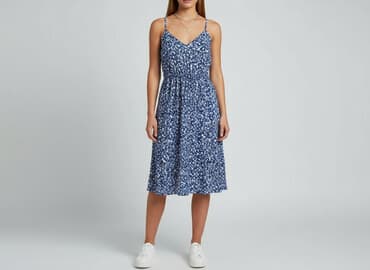 niebieska sukienka w kwiaty na wesele: Sukienka damska, rozmiar S — 1