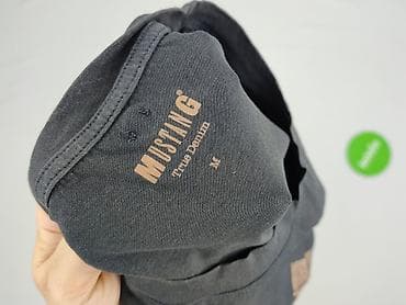 model bez koszulki: Mustang, T-shirt damski, rozmiar M — 4