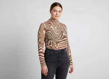 Жіноча блуза, розмір XL на lalafo.pl Жіноча блуза, розмір XL