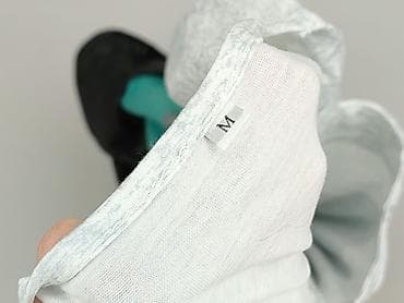 what is a shirt pull: T-shirt damski, rozmiar M — 5