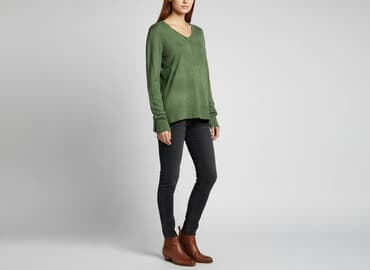 sweter z dekoltem v: Beloved, Sweter damski, rozmiar L — 6