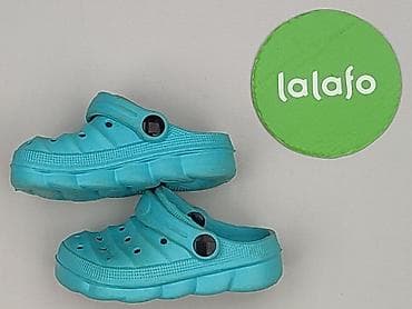 basic tees h: Sandałki 21, Używany — 3