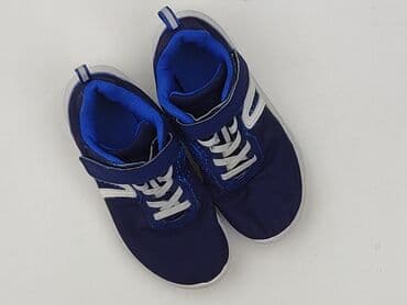 ccc kozaki na koturnie: Buty sportowe 33, Używany — 1