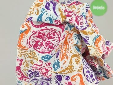 krótkie spodenki z szerokimi nogawkami: Szorty damskie, rozmiar S — 4