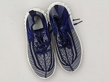 top stan: Buty sportowe 33, Używany — 1