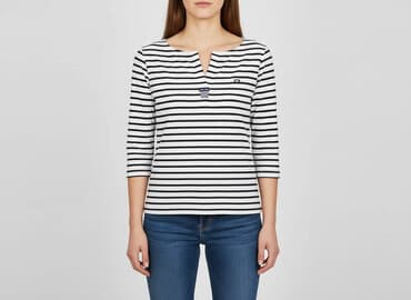 najladniejsze koszulki pilkarskie: T-shirt damski, rozmiar S — 6