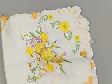 podrecznik: Obrus 72 x 77, kolor - Biały, stan - Bardzo dobry — 1