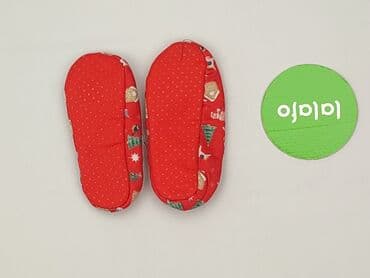 skarpety na kominku: Kapcie 25, Używany — 3