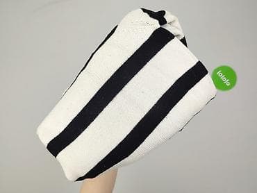 pull and bear swetry: Women`s sweater, size 3XL — 4