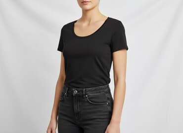 czarne t shirty w serek damskie: Esmara, T-shirt damski, rozmiar M — 6