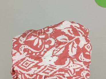 krótkie spodenki i nogi z cellulitem: Szorty damskie, S — 5