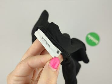 czarne t shirty damskie w serek: Reserved, T-shirt damski, rozmiar M — 4