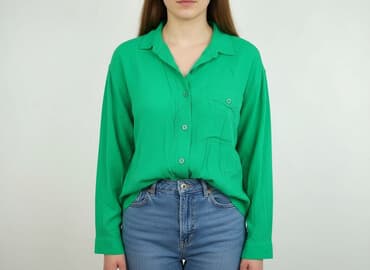 zielone bluzki koszulowe: Women`s shirt, size M — 1