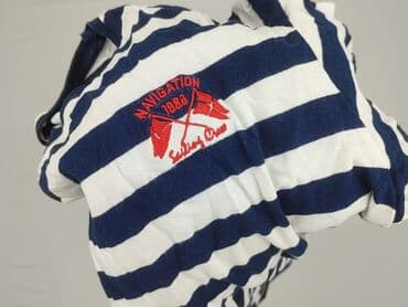 sweter w paski h: T-shirt for men, M — 7